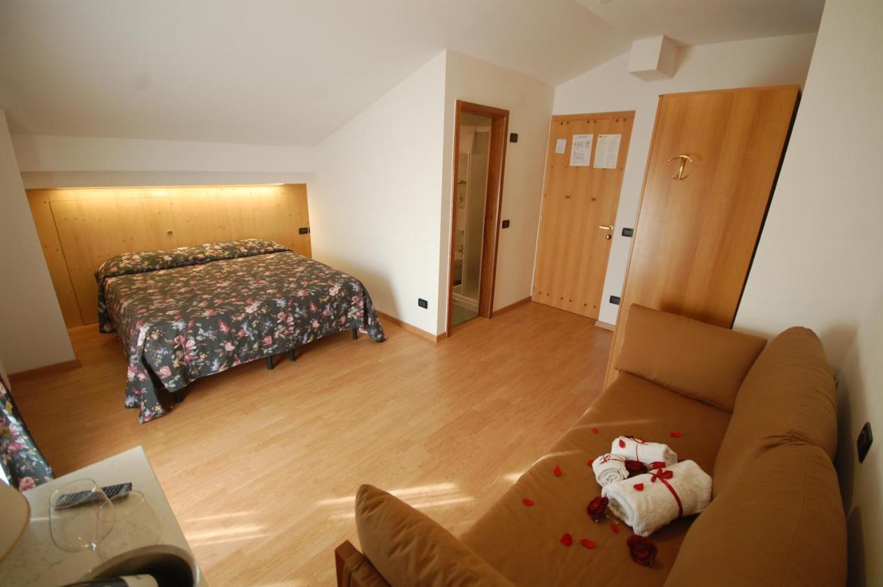 Chalet Fiocco Di Neve Pinzolo Pokoj fotografie